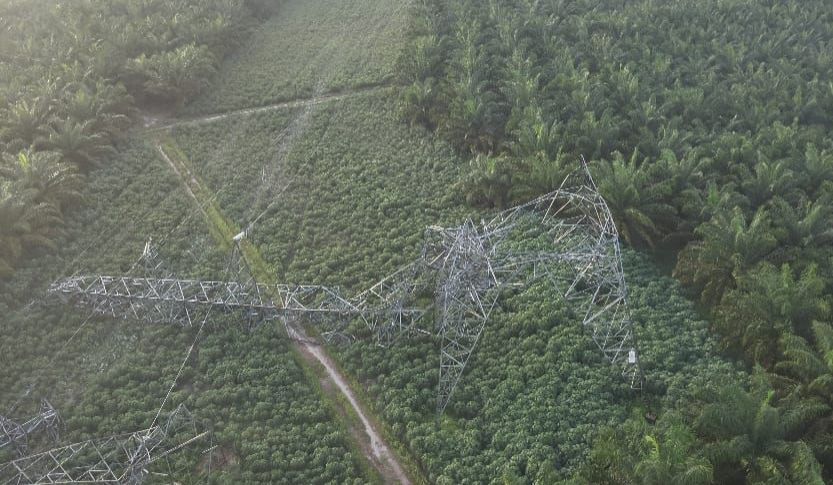 PLN Bergerak Cepat, 12 Tower Transmisi Rusak Akibat Cuaca Ekstrem